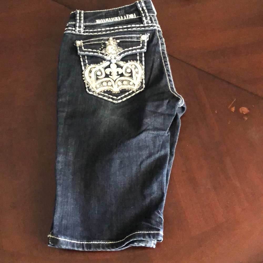 L.A idol Bermuda shorts size 7